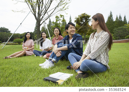 大學生 大學生 35368524