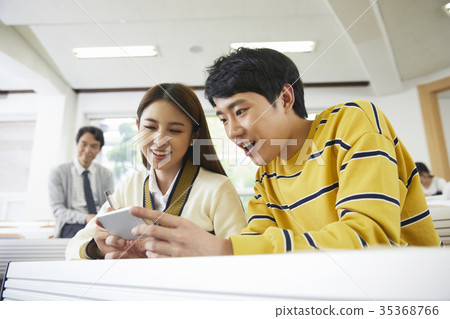 教授,大學生 教授,大學生 35368766