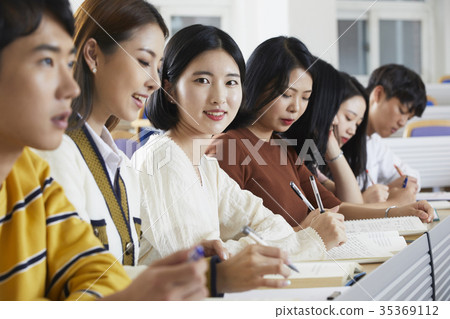 College student 35369112