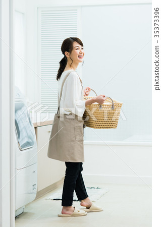 Housekeeping 35373396