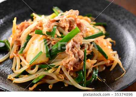 Pork kimchi 35374896