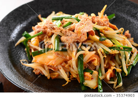 Pork kimchi 35374903