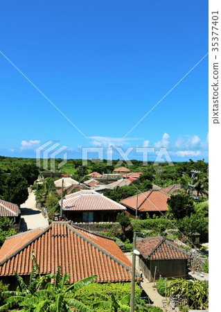 Old cityscape of Okinawa Taketomi island Old cityscape of Okinawa Taketomi island 35377401