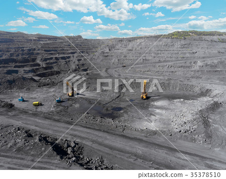 Open pit mine, breed sorting, mining coal Open pit mine, breed sorting, mining coal 35378510