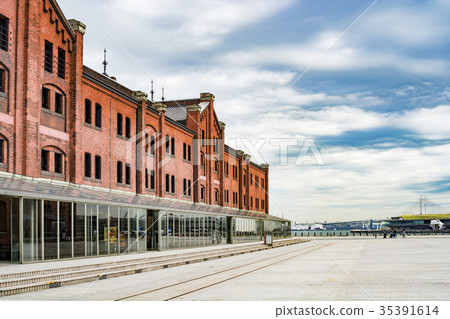 Yokohama Red Brick Warehouse 35391614
