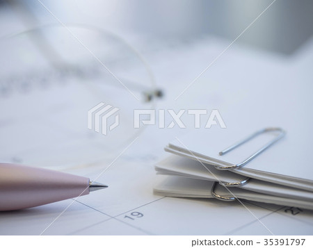 Business image · calendar · document · glasses · female Business image · calendar · document · glasses · female 35391797