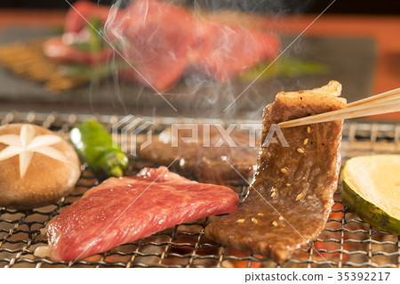 Grilled meat Grilled meat 35392217