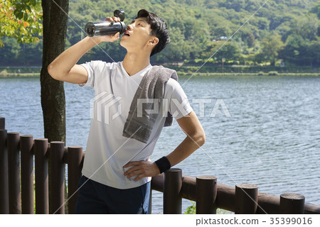 Young man, park 35399016