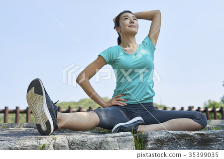 Young woman, sports, park 35399035