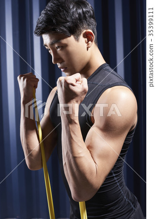 Young man, stretching Young man, stretching 35399111