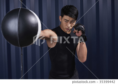 Young man, boxing 35399442
