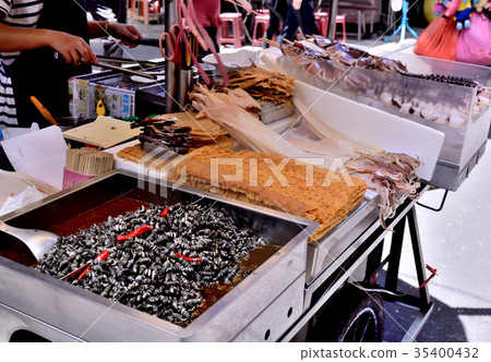 台灣 夜市 小吃 基隆廟口夜市 基隆 燒酒螺 燒酒海蜷 海鮮 海產 市場 攤販 路邊攤 美食 小吃攤 35400432