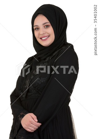 Young Woman Wearing Traditional Arabic Clothing 35401002
