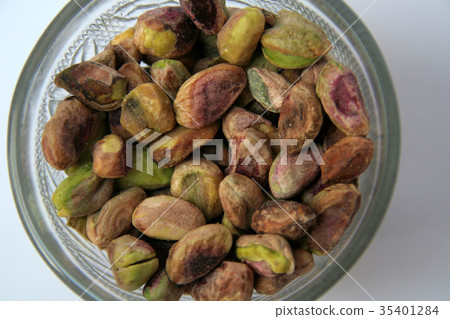 Cupful of Pistachio Seeds 35401284