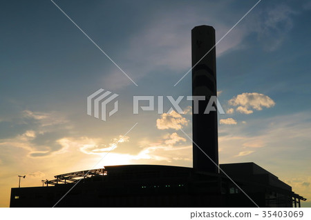 在埼玉縣川口市的朝日環境中心的夜景 35403069