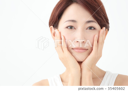 Beauty middle women Beauty middle women 35405602