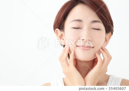 Beauty middle women Beauty middle women 35405607