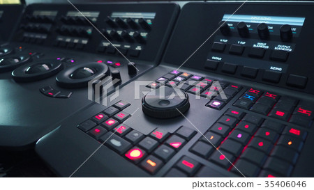 Telecine control machine for adjust movie color. 35406046