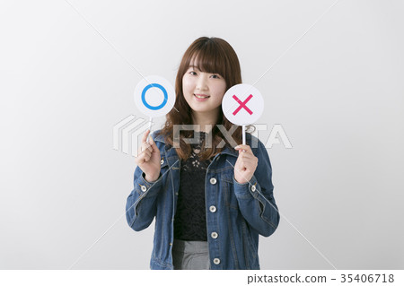 決定的女性 決定的女性 35406718