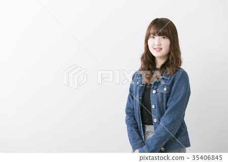 女人擺姿勢 女人擺姿勢 35406845
