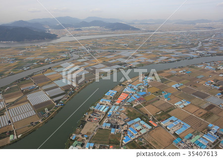 West Nakdong River 35407613