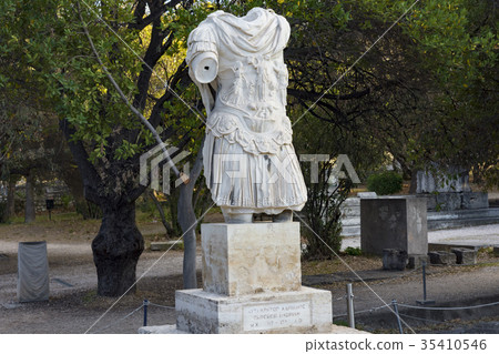 emperor hadrian statue emperor hadrian statue 35410546