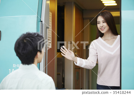 大學生，朋友，火車 35418244