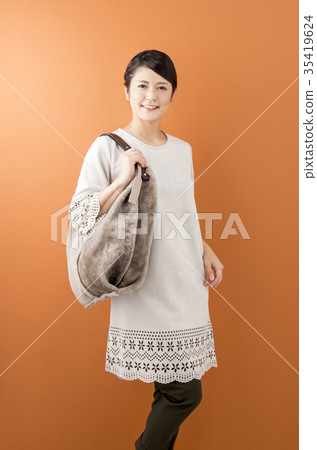 Alafour Japanese women 35419624