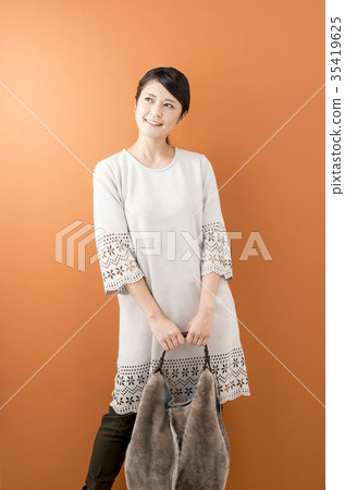 Alafour Japanese women 35419625