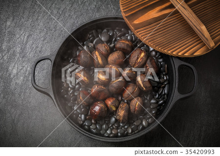 Grilled chestnut Roasted chestnuts 35420993