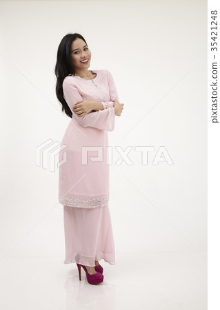 malay woman 35421248