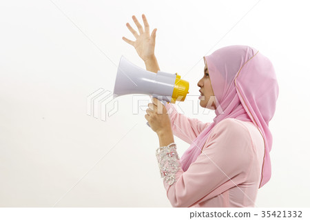 woman speaker 35421332