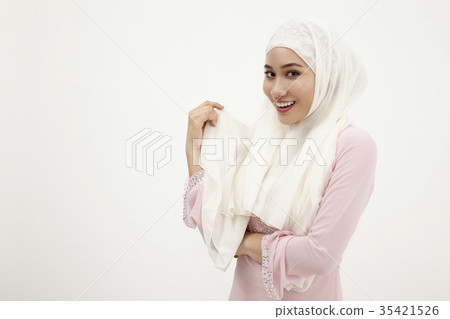 malay woman malay woman 35421526
