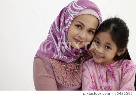 loving mother and daughter loving mother and daughter 35421595