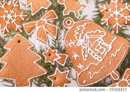 traditional christmas homemade gingerbread cookies 35428857