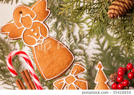 Christmas background with gingerbread cookies Christmas background with gingerbread cookies 35428859