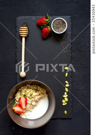Healthy breakfast ingredients 35430943