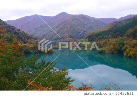 缺少40,000個湖泊 35432631