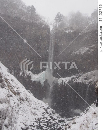 日光華嚴瀑布雪 日光華嚴瀑布雪 35432756