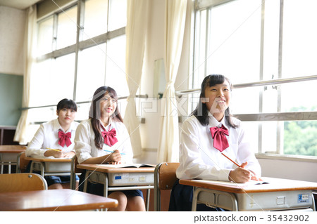 女學生 女學生 35432902