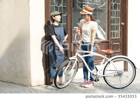 Bicycle store 35433053
