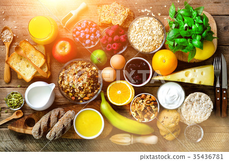 圖庫照片: healthy breakfast ingredients, food frame. granola