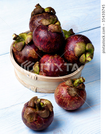 Arrangement of Fresh Mangosteen 35439745