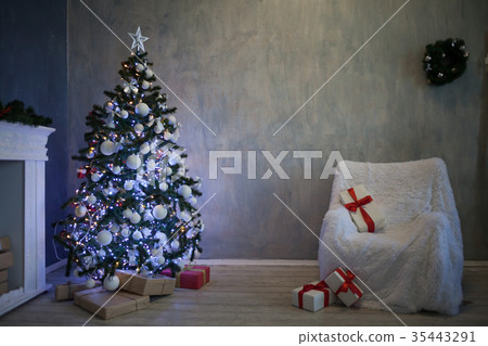 Christmas tree with presents, Garland lights new Christmas tree with presents, Garland lights new 35443291