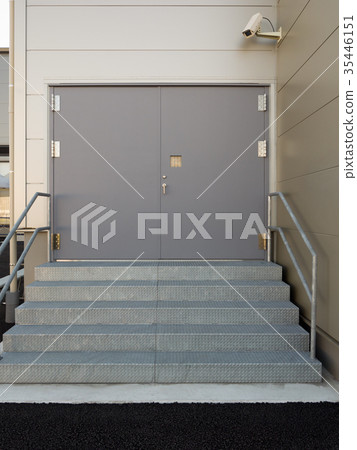 Theater entrance 35446151