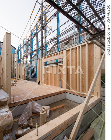建造木屋 建造木屋 35446250