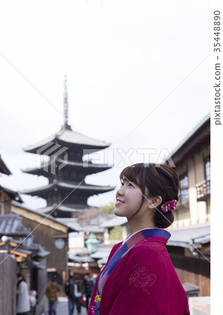 Kimono woman smile portrait 35448890