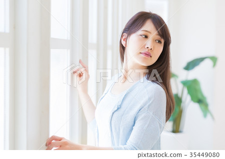 Relaxing woman 35449080