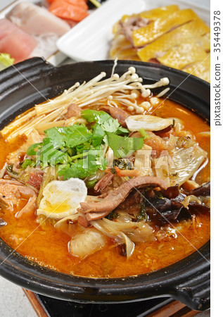 Taiwan's traditional assorted pot Taiwan's traditional assorted pot 35449378