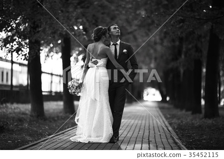 Wedding, the bride and groom on the wedding day photosession Wedding, the bride and groom on the wedding day photosession 35452115